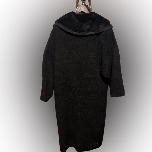 Holt Renfrew Made in Canada Mohair Wool Blend Coat - Picture 7 of 10